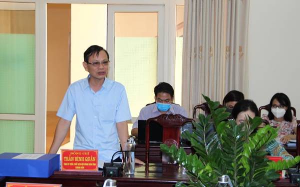 Công nhận đạt chuẩn đối với các xã đủ điều kiện và dừng công nhận NTM nâng cao đối với xã Đông Minh để hoàn thiện tiêu chí
