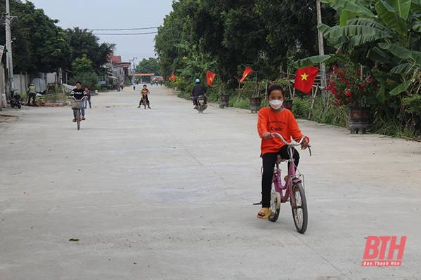Kiểm tra đánh giá các tiêu chí nông thôn mới nâng cao tại xã Ninh Khang