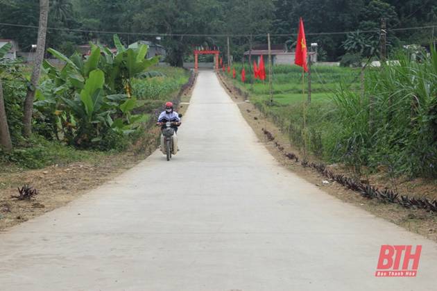 Thẩm định mức độ đạt chuẩn NTM các xã Cẩm Thành và Cẩm Quý