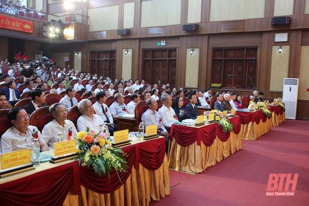 Công bố các huyện Triệu Sơn, Nông Cống, Thiệu Hóa đạt chuẩn Nông thôn mới và đón nhận Huân chương Lao động hạng Ba